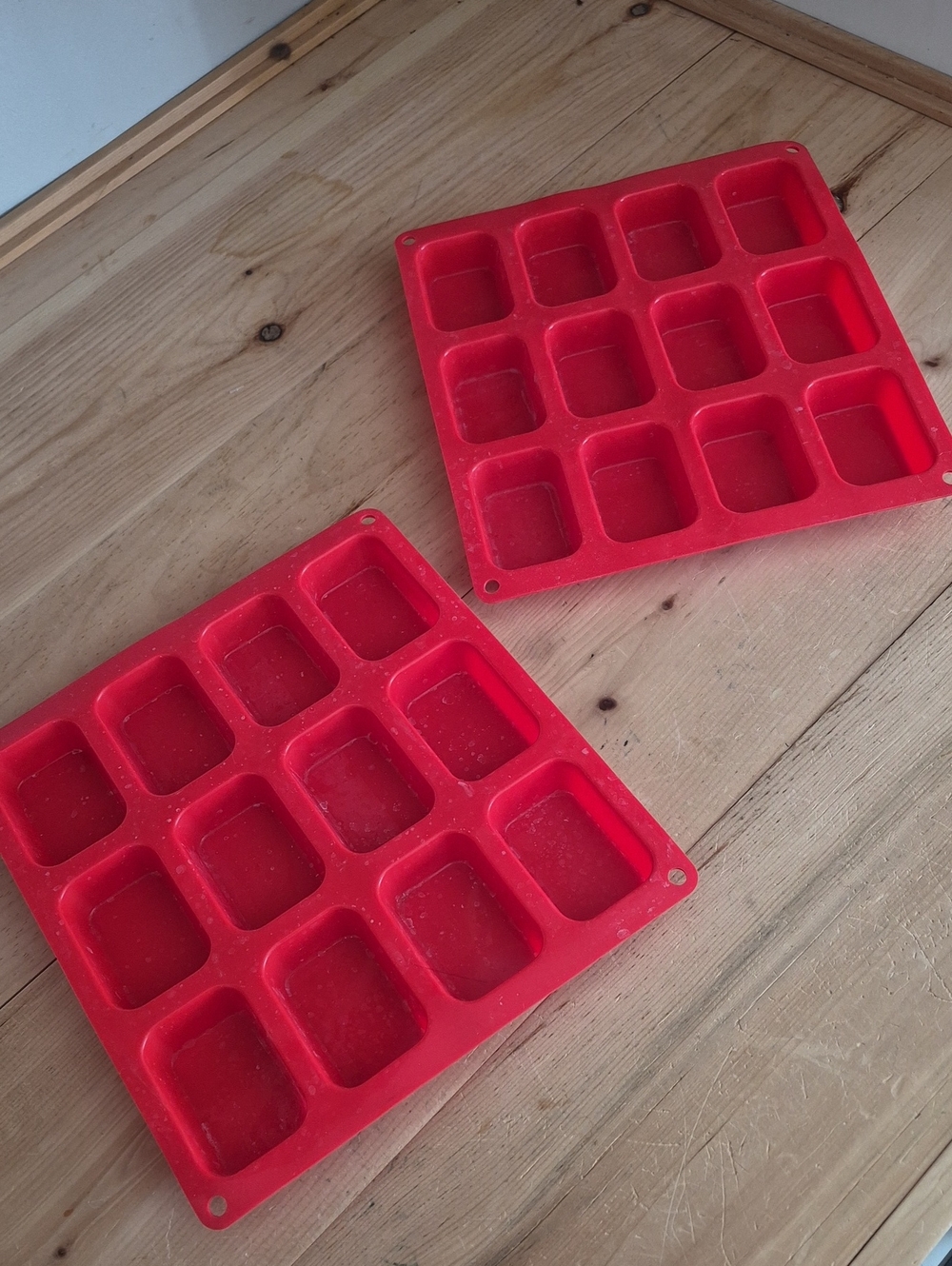 💙 2 Pc Bundle - Red Silicone 15-Cavity Crafting Soap, Resin Molds